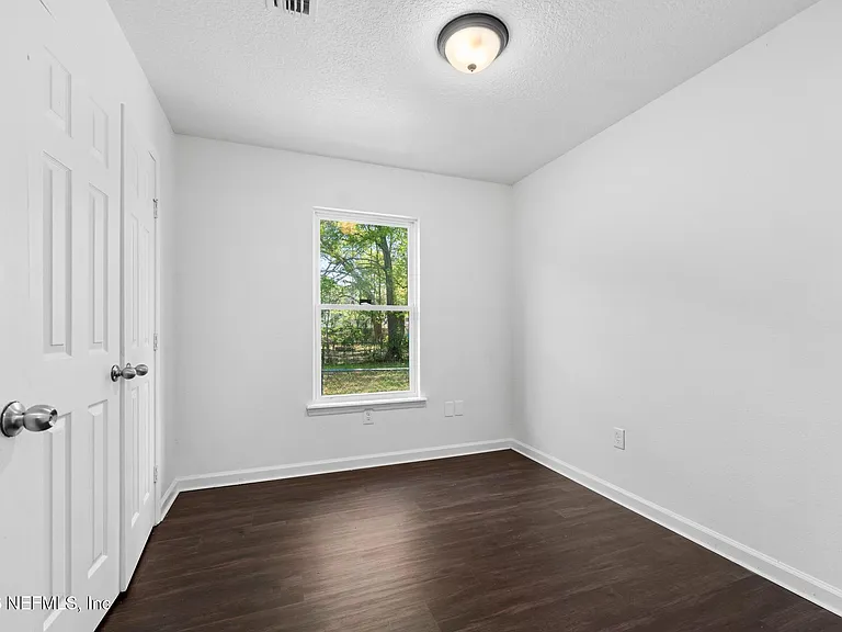 1470 Windle St — Photo 12