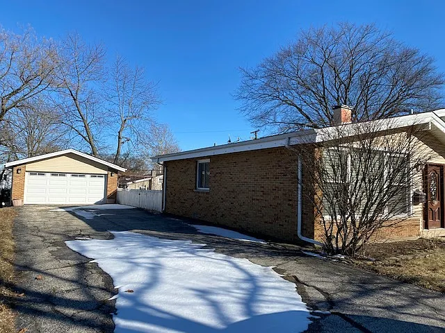221 Washington Rd photo 1