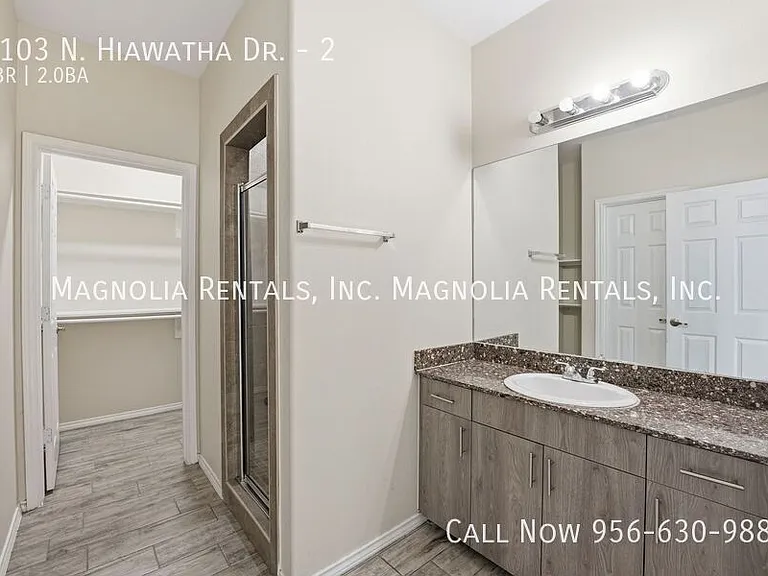 5103 N Hiawatha Dr #2 — Photo 8