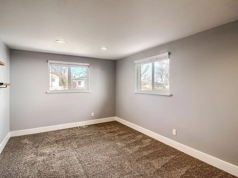 1178 Alton St — Photo 8