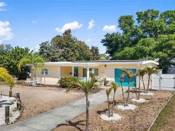 6447 17th Pl N, Saint Petersburg, FL 33710