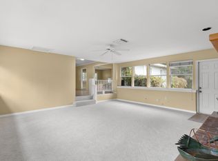 317 Brentwood Dr, Temple Terrace, FL 33617