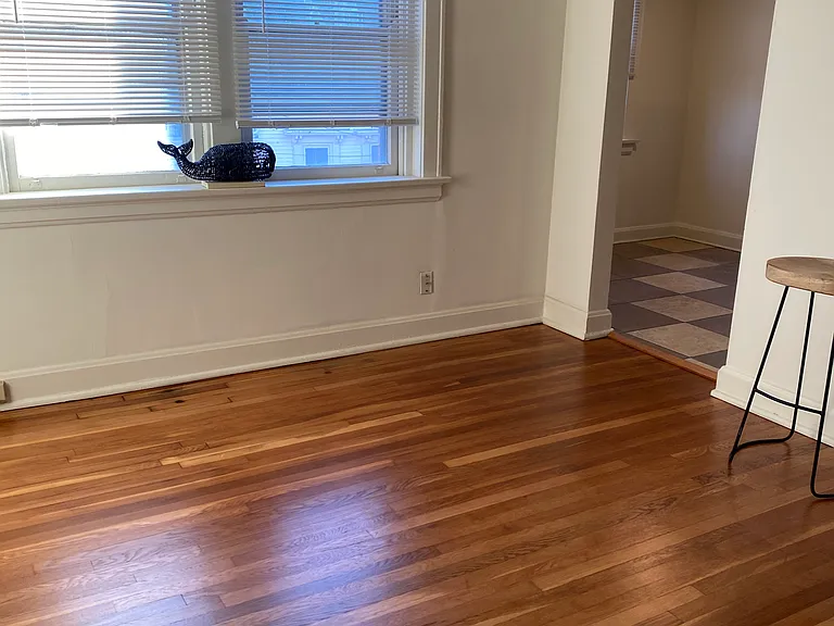 1316 Morten St #204 — Photo 5