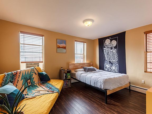 5th image of 205 E Clifton Ave #2