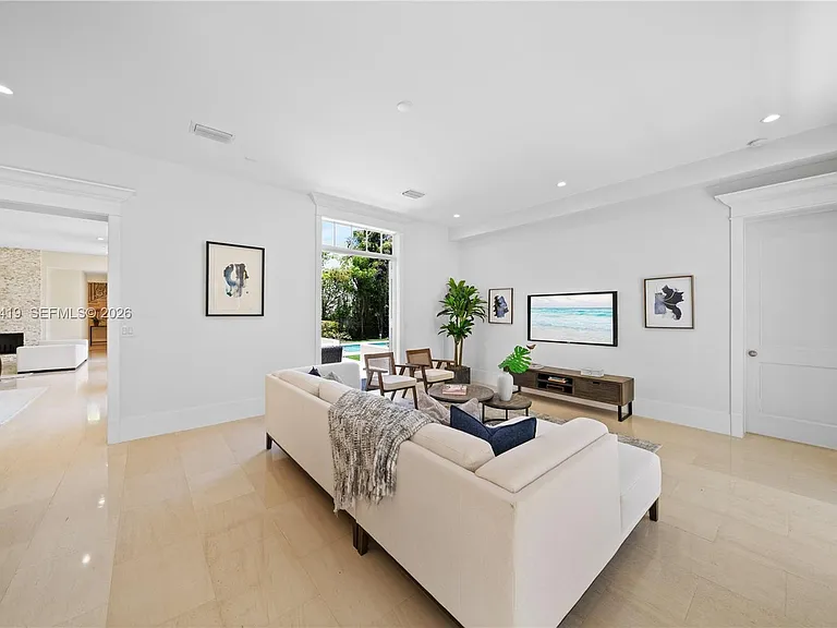 7745 SW 54th Ave — Photo 16