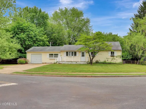 2 Westwood Drive, Howell, NJ 07731