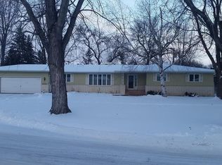 1701 7th Ave SE, Jamestown, ND 58401