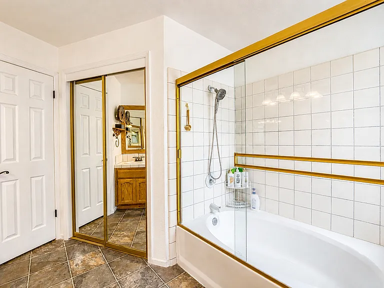 2116 Bernina Dr — Photo 12