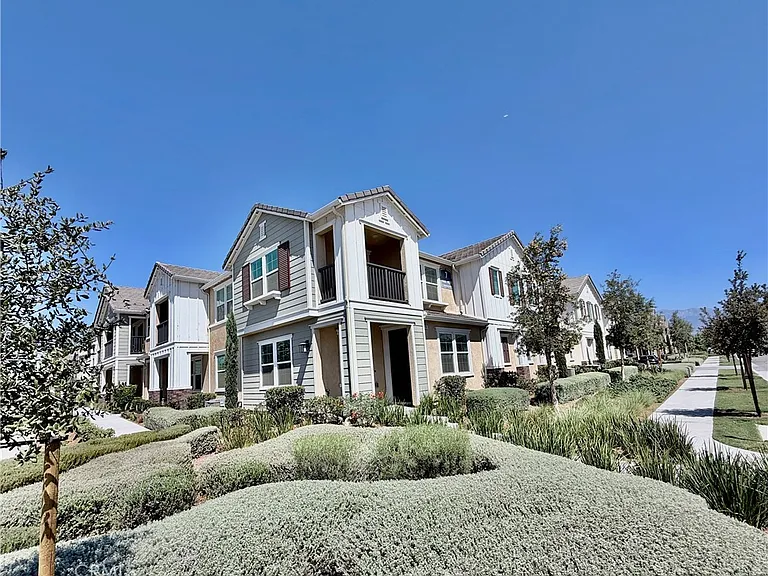 4116 E Coronado Privado — Photo 4
