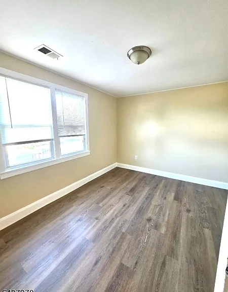 7 Jefferson Ave — Photo 5