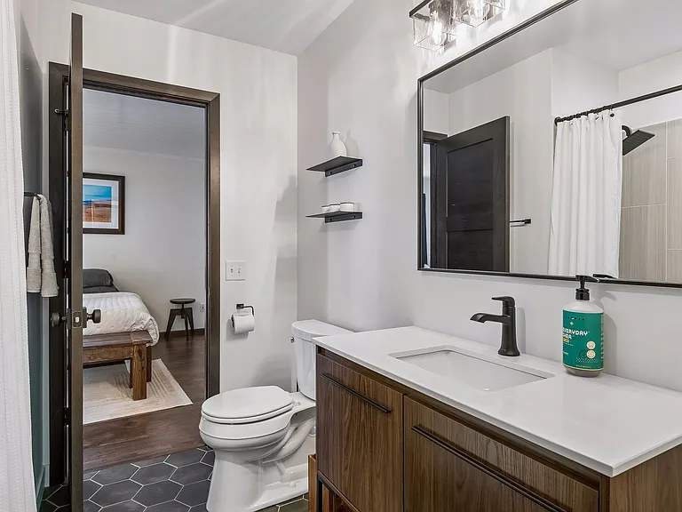 2831 Kenwood Isles Dr — Photo 22