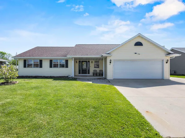 506 Rosemary Ct, Pulaski, WI 54162