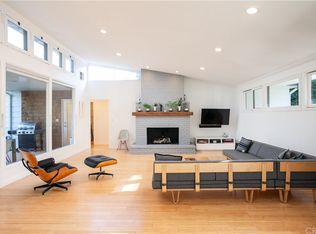 8810 Zelzah Ave, Northridge, CA 91325