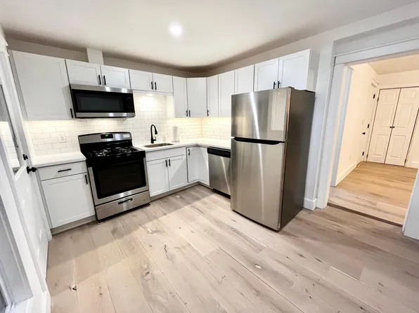 92 Broad St, Catskill, NY