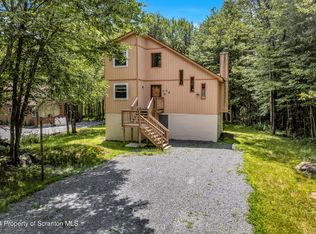 2714 Boulder Rd, Lake Ariel, PA 18436