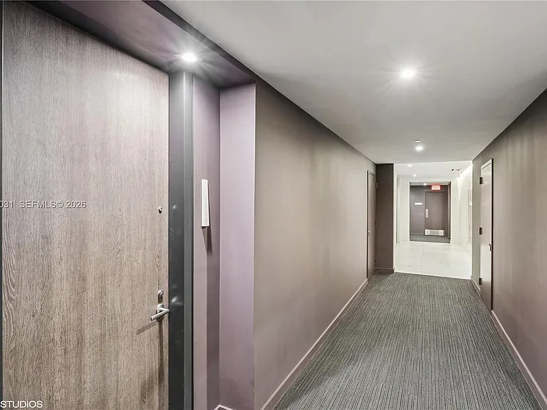88 SW 7th St #1804 — Photo 20