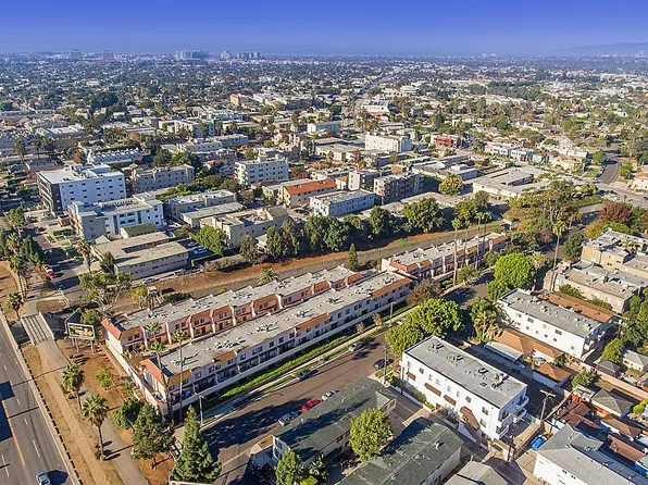 4365 McLaughlin Ave APT 34, Los Angeles, CA 90066
