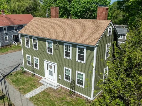 25 Summer St, Rowley, MA 01969