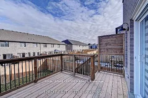 54 Pondcliffe Dr — Photo 20