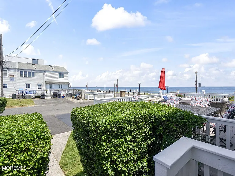5 Vine Ct — Photo 21