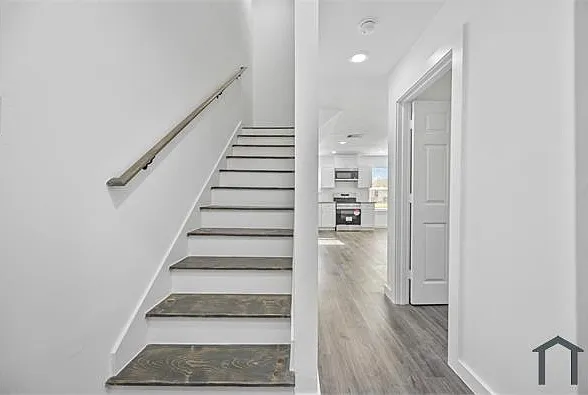 8222 Bigwood St #B — Photo 13