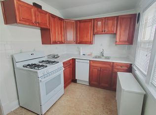 87 Colonial Rd APT 2, Stamford, CT 06906