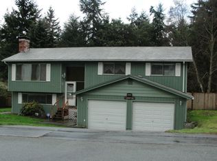 1235 NE Oleary St, Oak Harbor, WA 98277
