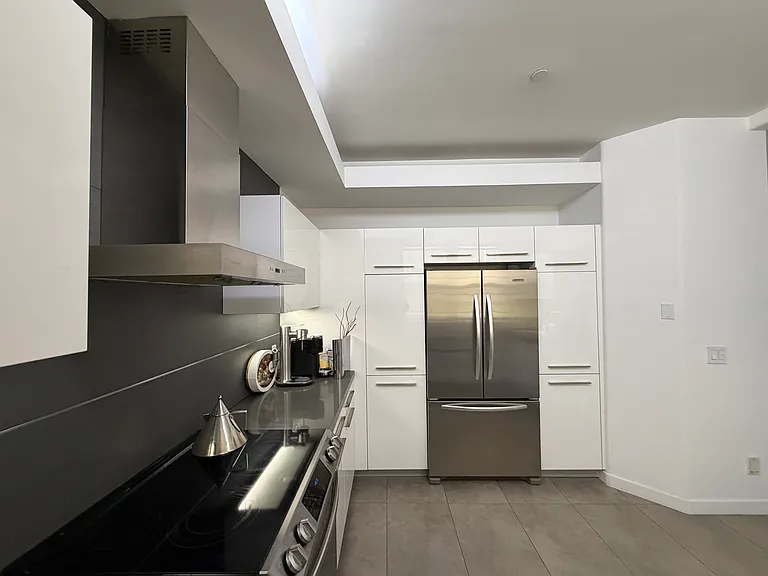 574 E Palm Ave #105 — Photo 18