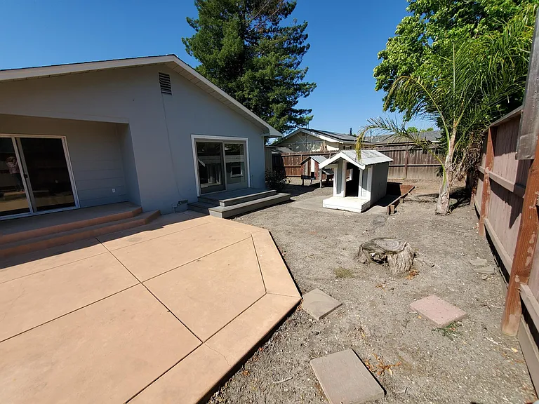 3376 Mayette Ave — Photo 24