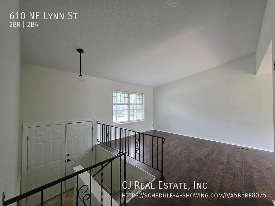 2 bed, 1.5 bath, $1,450 — Photo 2