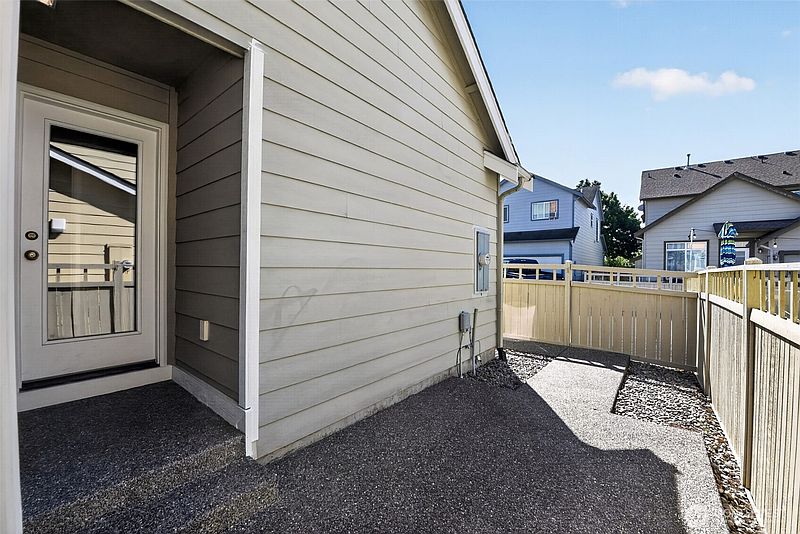 5th image of 5831 Pennsylvania Street SE