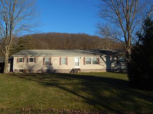 47 Doberman Dr, Chester, WV 26034