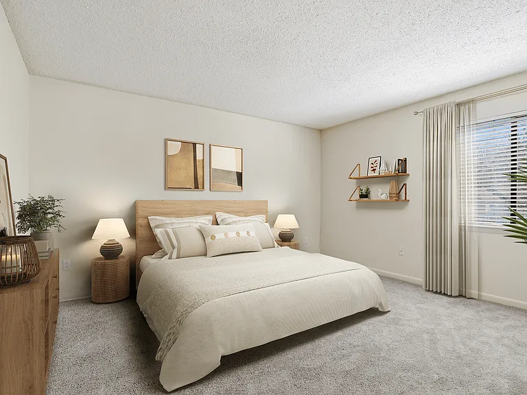 Eastchester Ridge Apartments — Photo 36