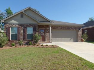 208 Belhaven Dr, Dothan, AL 36303