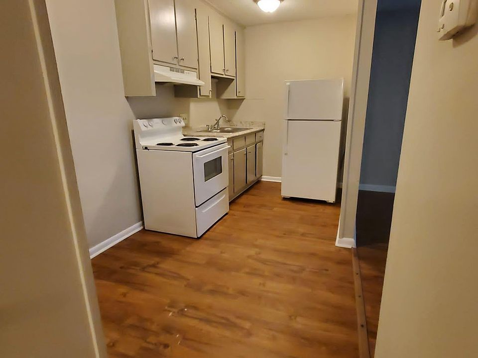 1st image of 2201 Morehead Ave APT 27