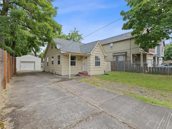 8305 SE Rhone St, Portland, OR 97266