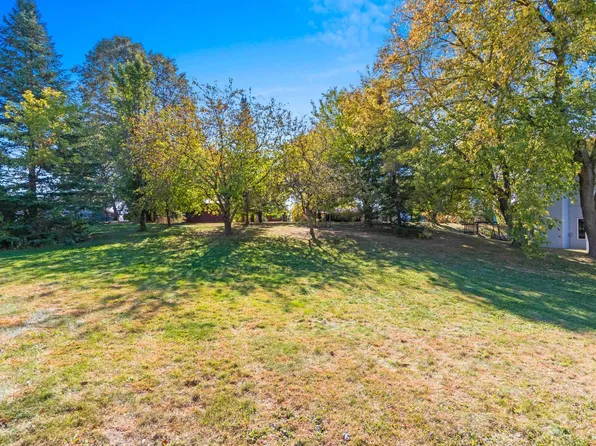 E Edward Dr #27, Green Bay, WI 54302