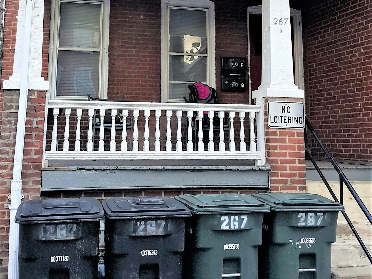 2 bed, $1,300 — Photo 1