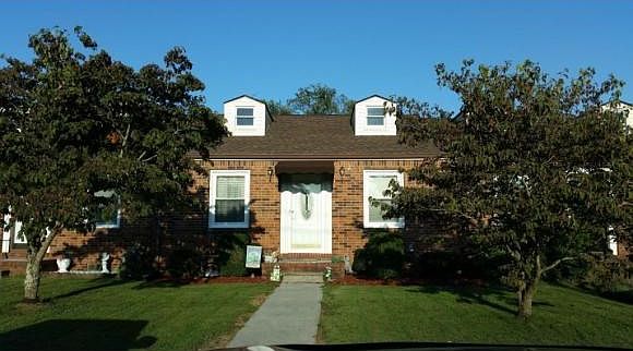 1st image of 109 Mayfield Dr APT 3