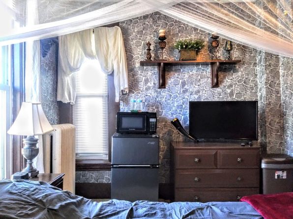 (undisclosed Address)