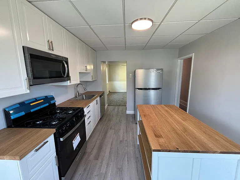804 Taylor Ave #2 — Photo 3