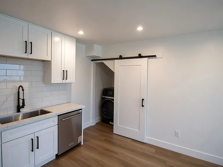 5921 Woodruff Ave #1 — Photo 2