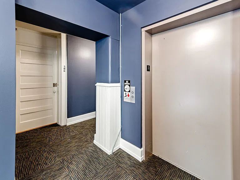 566 S 4th St #405 — Photo 21
