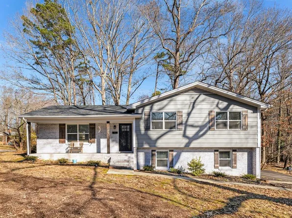 420 W 10th St, Siler City, NC 27344