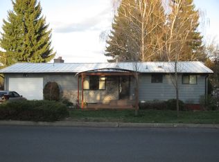 862 Orchard Ave, Moscow, ID 83843