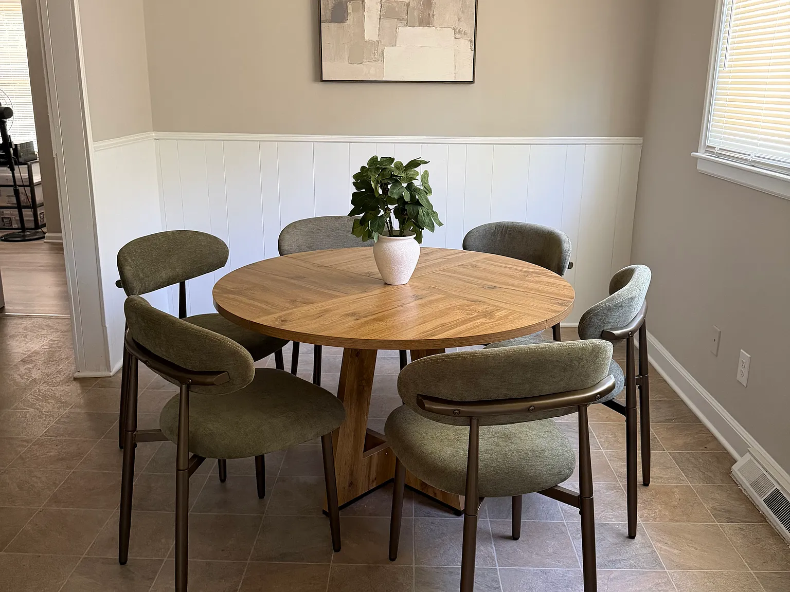 3 bed, 1444 sqft, $750 — Photo 3