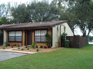 2030 Seagrape Ave, Pembroke Pines, FL 33026