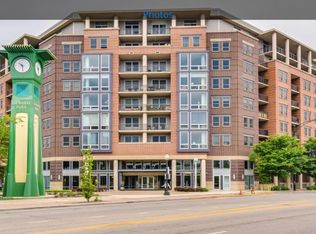 437 W Division St APT 310, Chicago, IL 60610