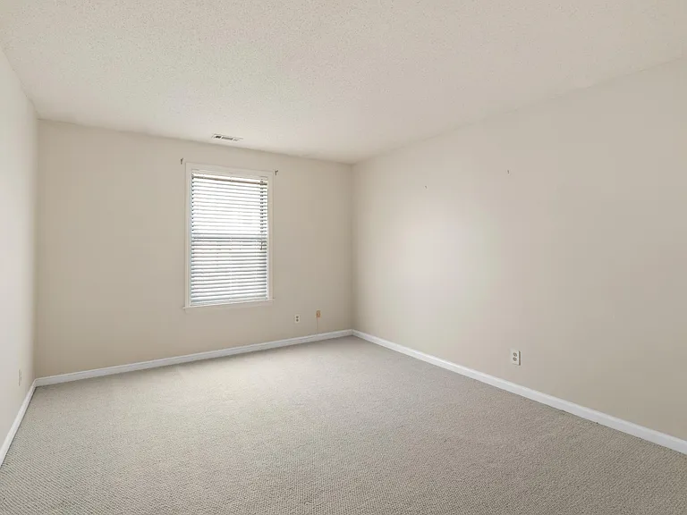 8920 Eager Rd — Photo 20