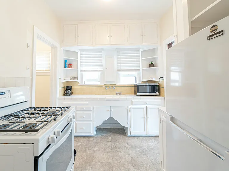 358 Orange Ave #360 — Photo 11